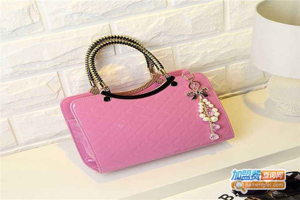 梦特娇包包箱包加盟费