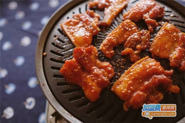 玉米火炉韩国玉米烤肉加盟费多少钱？