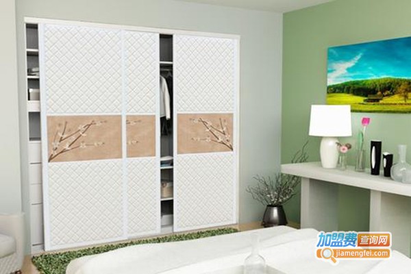 伊百丽时尚衣柜加盟门店