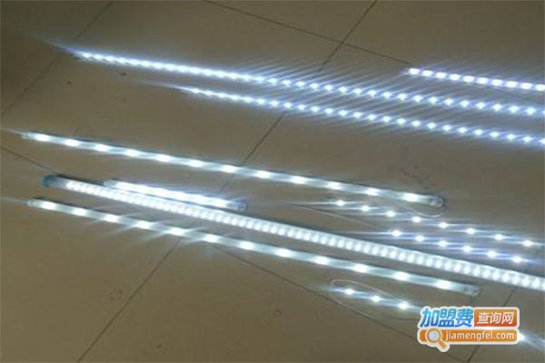 领潮水晶灯饰加盟费