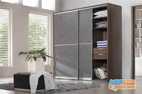 金年轮衣柜加盟门店