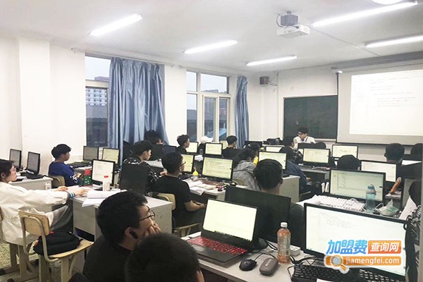 青鸟计算机培训加盟费