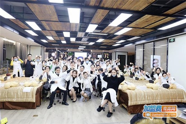 S韩绮绣美业加盟