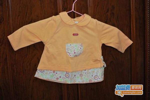 成长脚印童装加盟