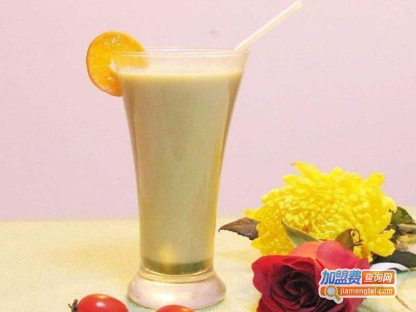 8090奶茶吧加盟费多少钱