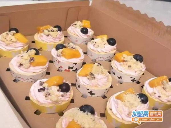 a里蛋糕坊加盟费多少钱