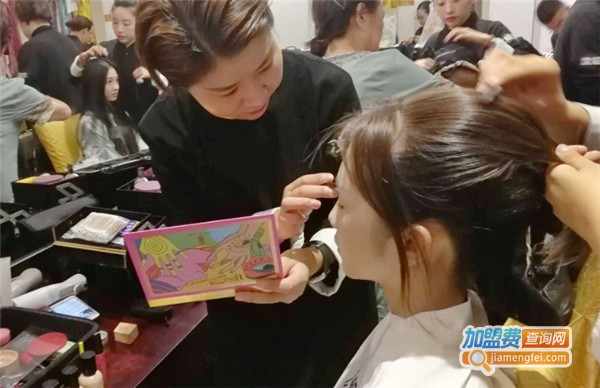 zfc彩妆加盟费多少钱