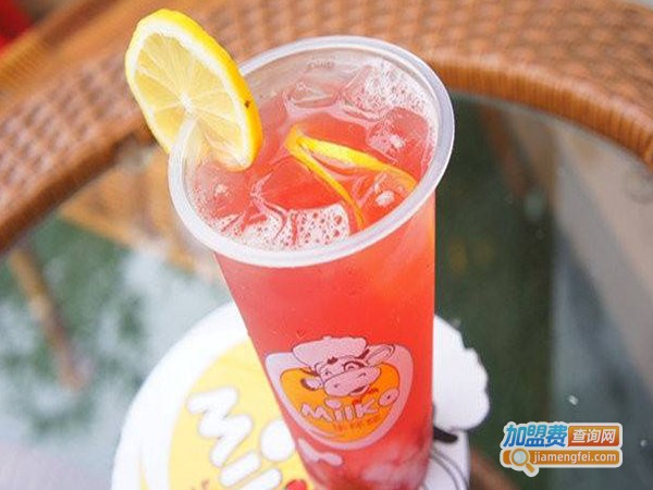 牛杯杯奶茶店加盟费多少钱