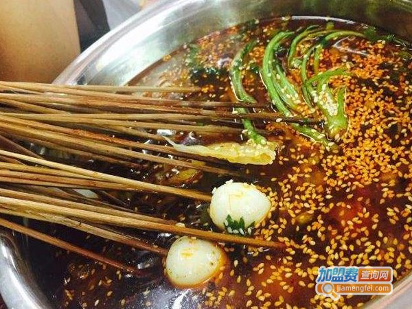 歪串串店加盟费多少钱