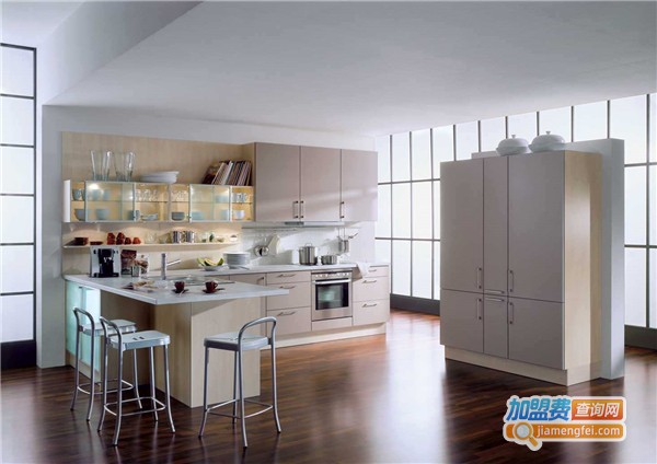 百丽加盟费多少钱