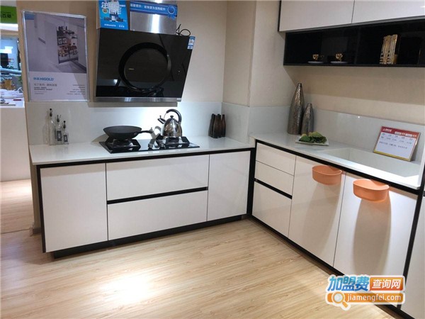 百丽加盟费多少钱