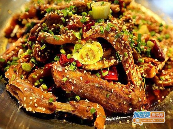 鸭爪爪火锅加盟费多少钱