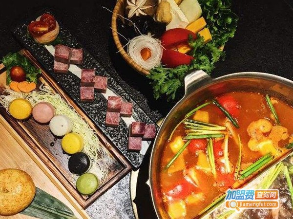 凑凑火锅加盟费