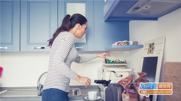 让我来家政加盟费