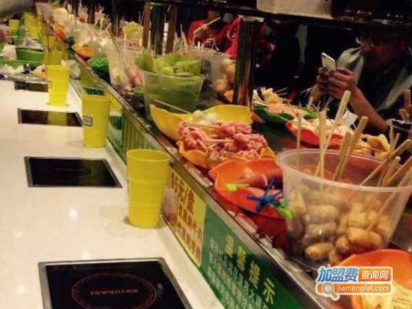 旋转麻辣烫加盟多少钱