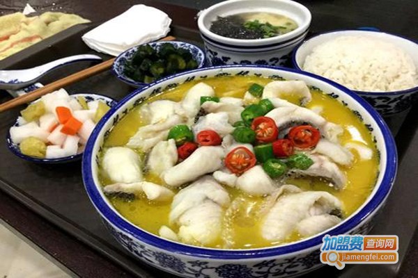 百千余酸菜鱼米饭加盟