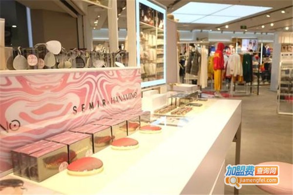 美妆集合店加盟