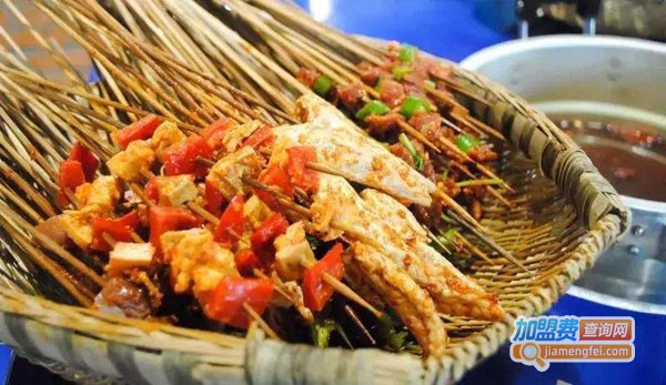 马路边麻辣烫加盟费