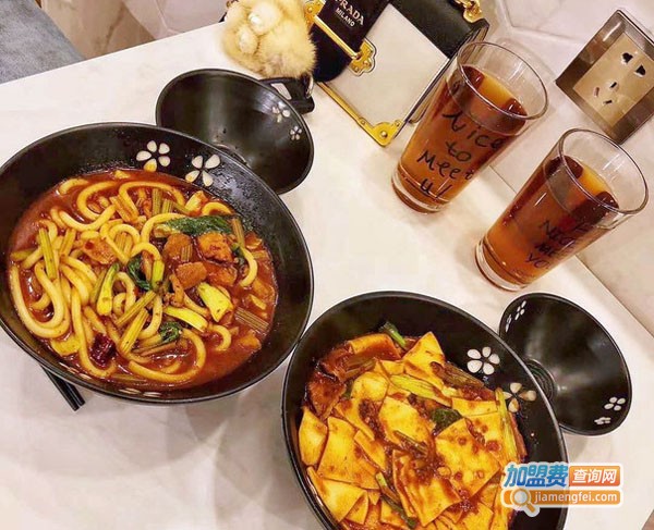 PINK私房米粉加盟费