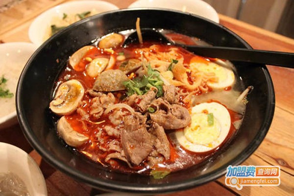 食尝仕麻辣烫加盟费