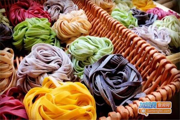 第四代面吧加盟费