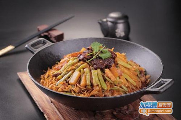 滋溜溜铁锅焖面馆加盟费