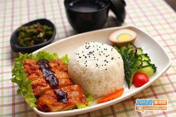 中式时尚简餐加盟费