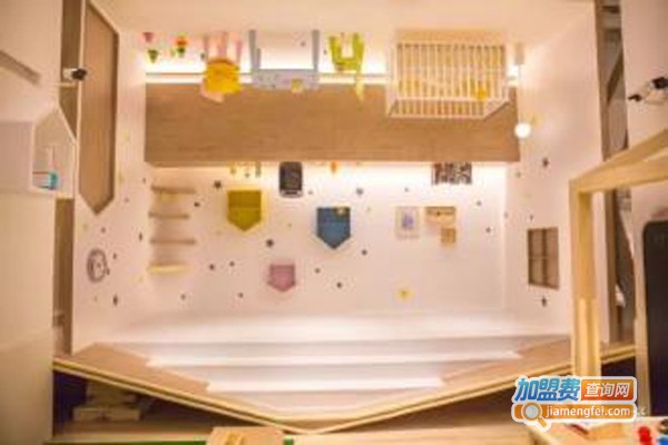 小黄鸭亲子餐厅加盟费