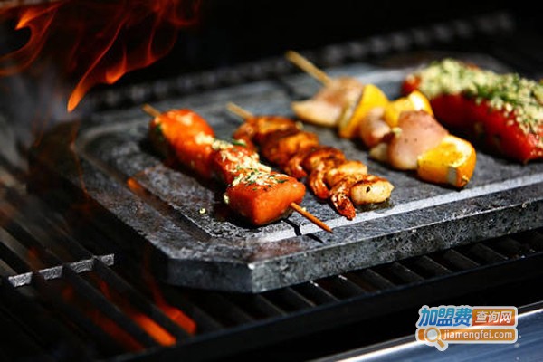 牛小柒石板烧加盟