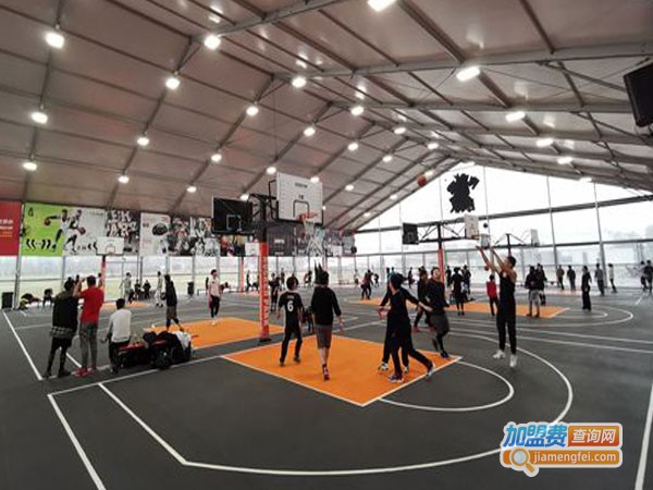 洛克公园篮球馆加盟费