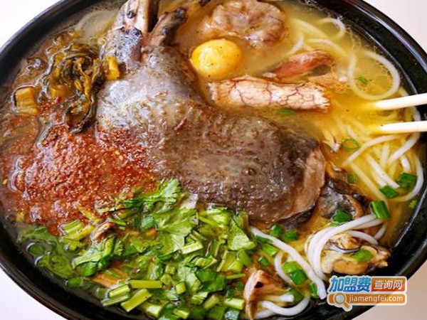 云味坊土鸡米线加盟费