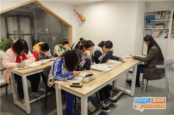 家教辅导机构加盟费