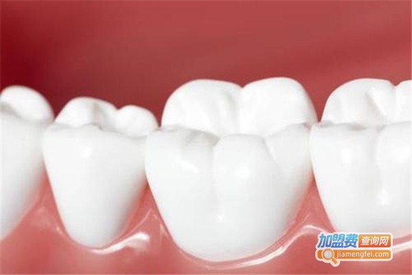 牙齿美白培训加盟
