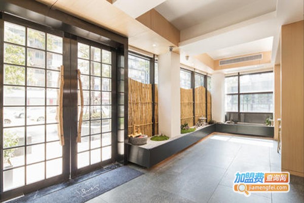 日式美容加盟费