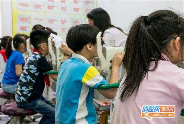 儿童视力康复中心