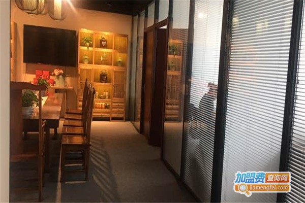 翠花香纯粮酒坊加盟费