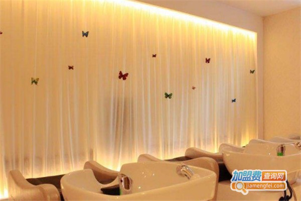 苗草堂养发店加盟