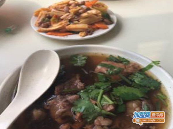 李五家牛肉饭加盟费