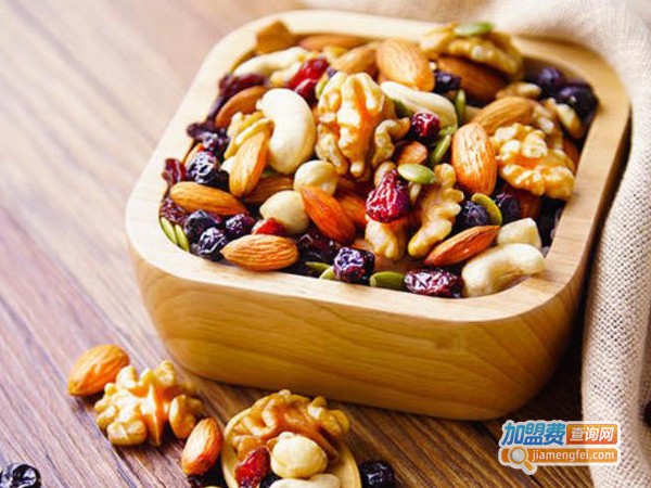 坚果铺子加盟费