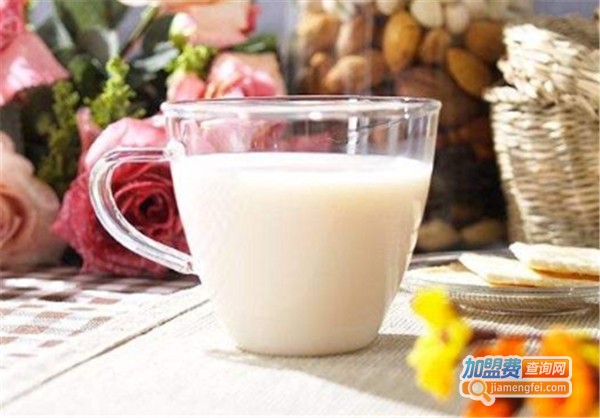 乍甸乳业鲜奶吧加盟费