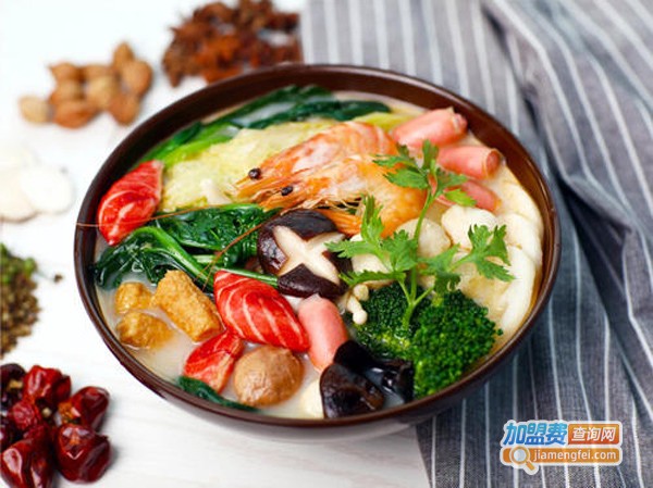 鲜小而麻辣烫加盟费