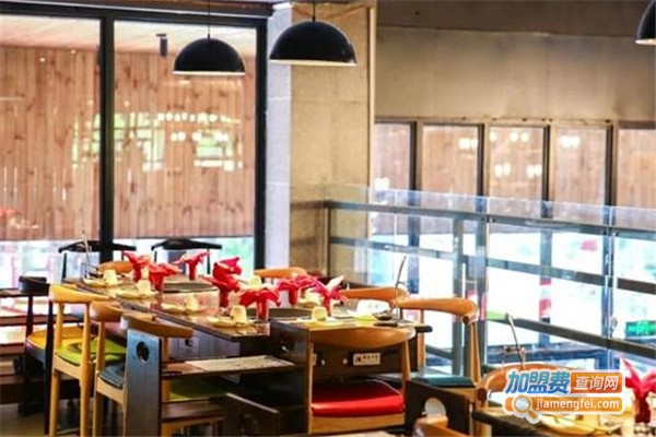 老船舫自助火锅店加盟费