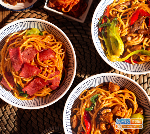 小食娘卤味蒸饭加盟费