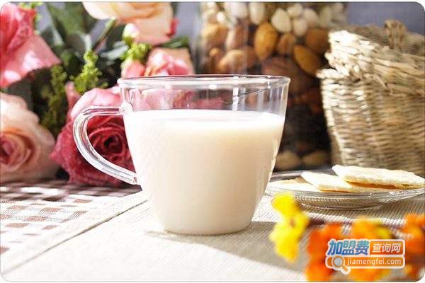 季小鲜奶吧加盟费