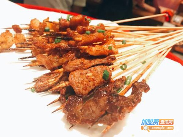 贱小串烧烤加盟