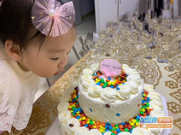 安妮贝可蛋糕店加盟