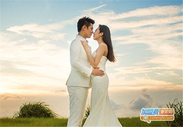 诗美婚纱摄影加盟费