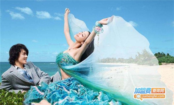 镜界婚纱摄影加盟