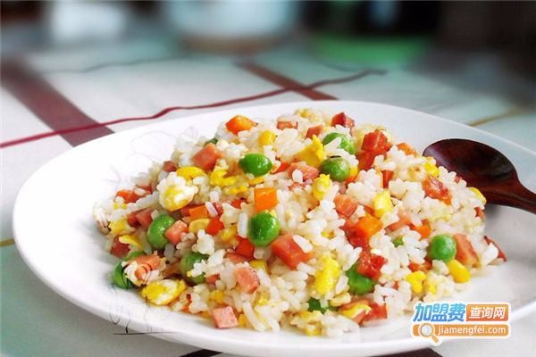 隔壁妈妈炒饭加盟