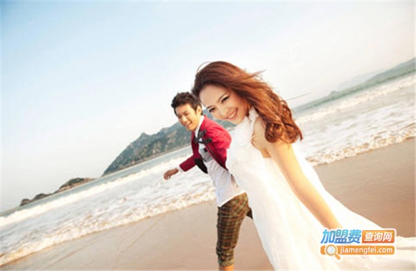 施华诺婚纱摄影加盟费